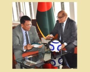 Pakistan High Commissioner gifts 1,000 footballs for distribution&hellip;