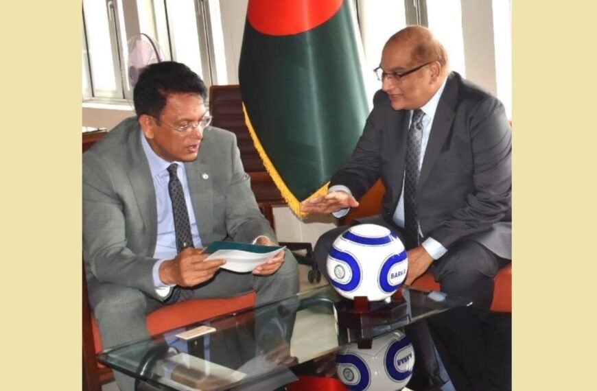 Pakistan High Commissioner gifts 1,000 footballs for distribution to government schools in Bangladesh
