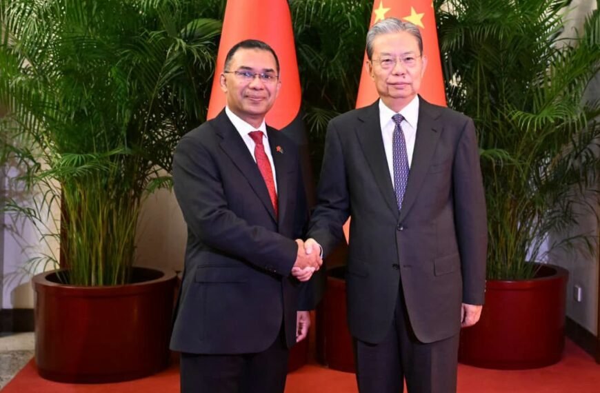 Prime Minister Tarique Rahman meets with Chairman of China’s National People’s Congress Zhou Lezhi