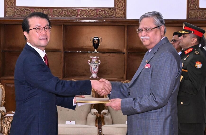 President urges South Korea to&hellip;