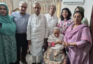 Culture Minister and State Minister visit ailing musician&hellip;