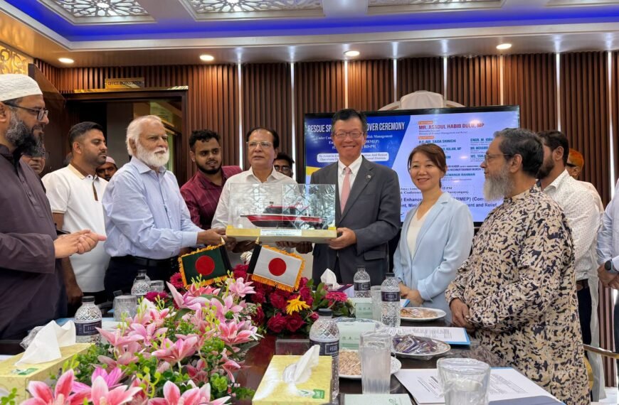 Japan hands over 12 rescue speedboats to Bangladesh to combat disasters