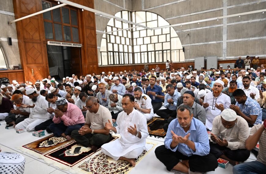 Acting Speaker participates in prayer and Milad Mahfil for the soul of the late former Acting President and Speaker Barrister Zamir Uddin Sarkar