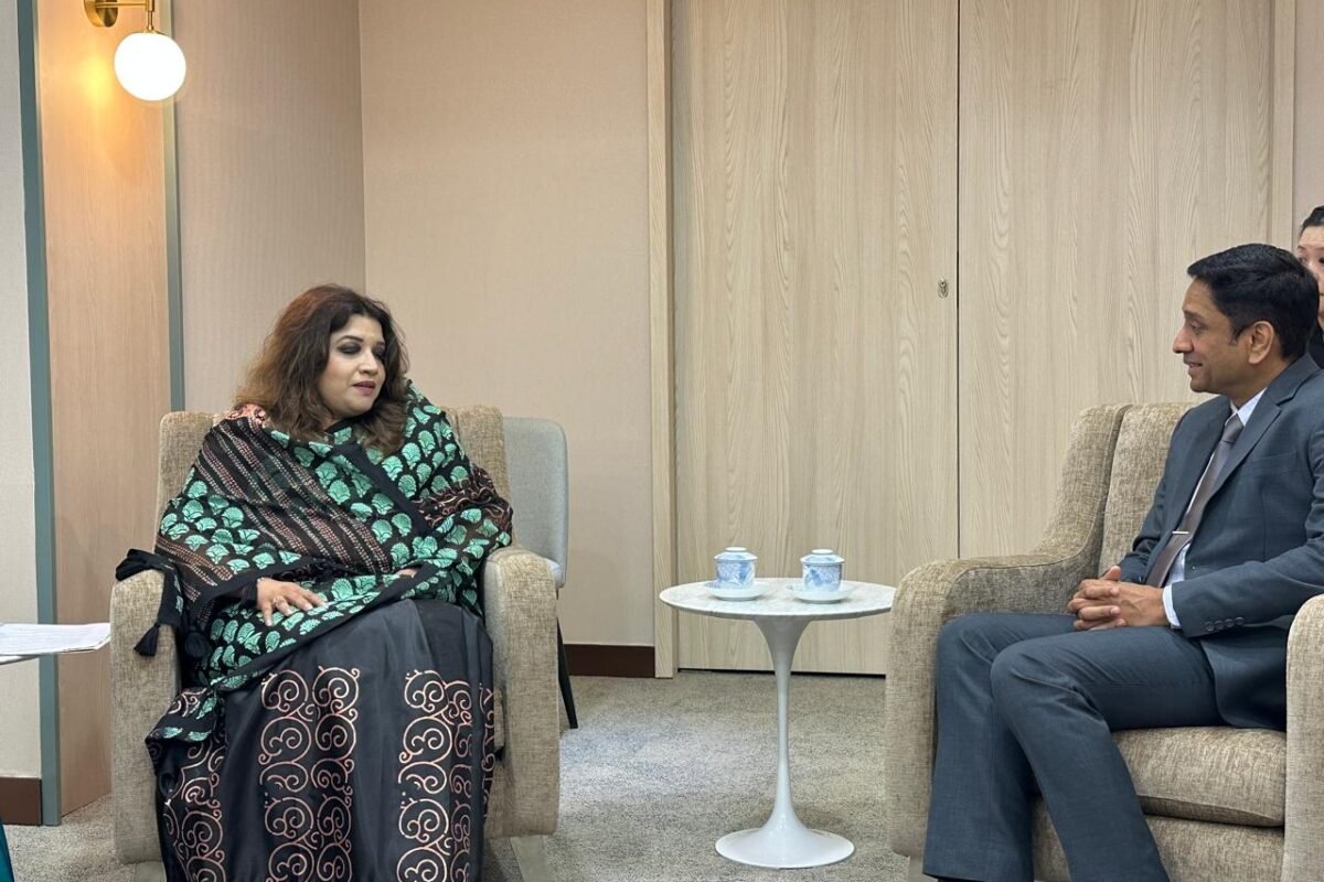 Bangladesh and Singapore discuss cooperation on skilled manpower,&hellip;