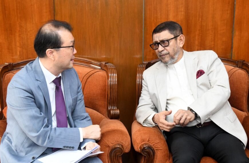 South Korean Ambassador Pays Courtesy Call on Health Minister