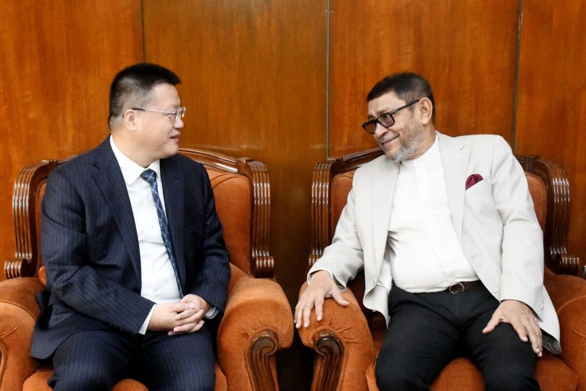 Chinese Ambassador Pays Courtesy Call on Health Minister