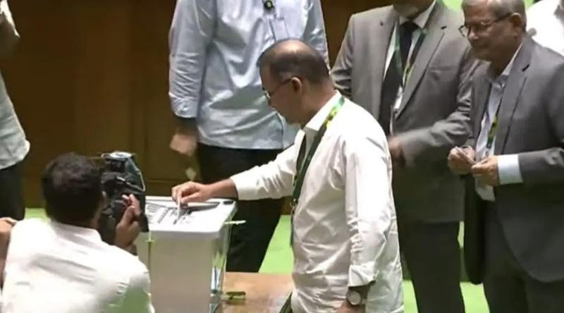 Prime Minister, Speaker and Opposition Leader Vote in Presidential Election