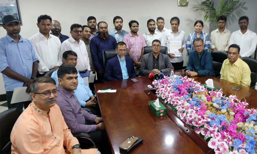 Bashundhara Group Honors 17 Journalists from East West Media